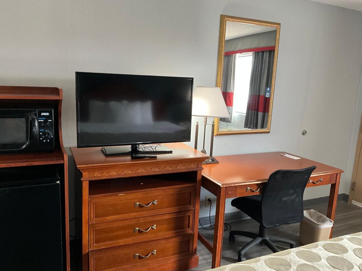 Ramada By Wyndham Macon Otel Dış mekan fotoğraf