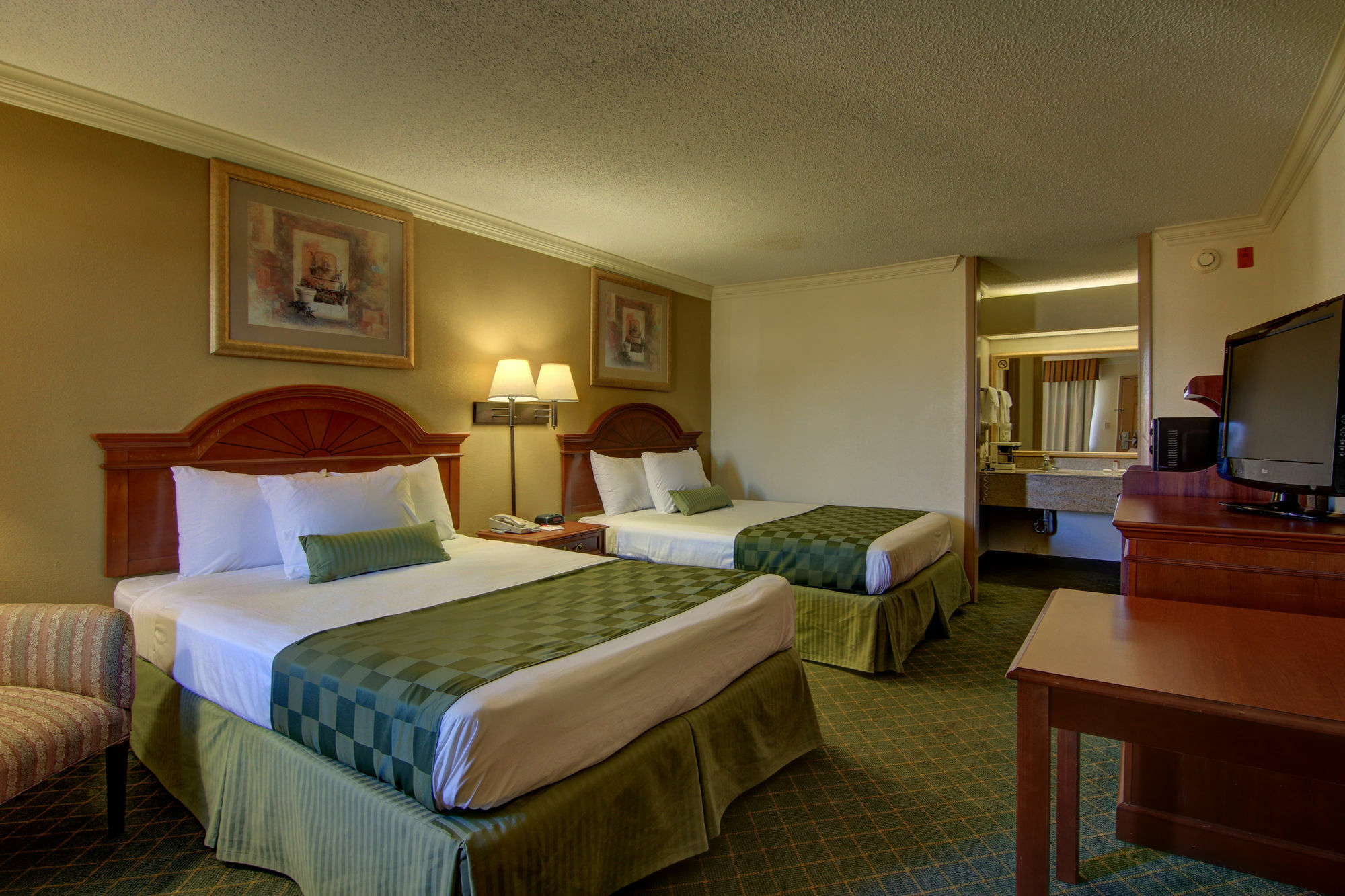 Ramada By Wyndham Macon Otel Dış mekan fotoğraf